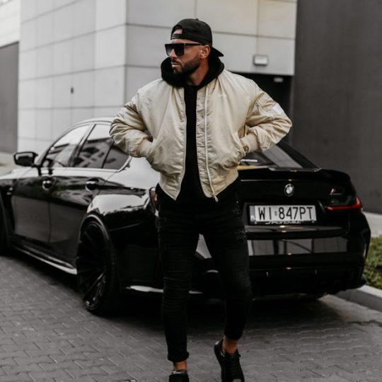 divatos férfi dzseki